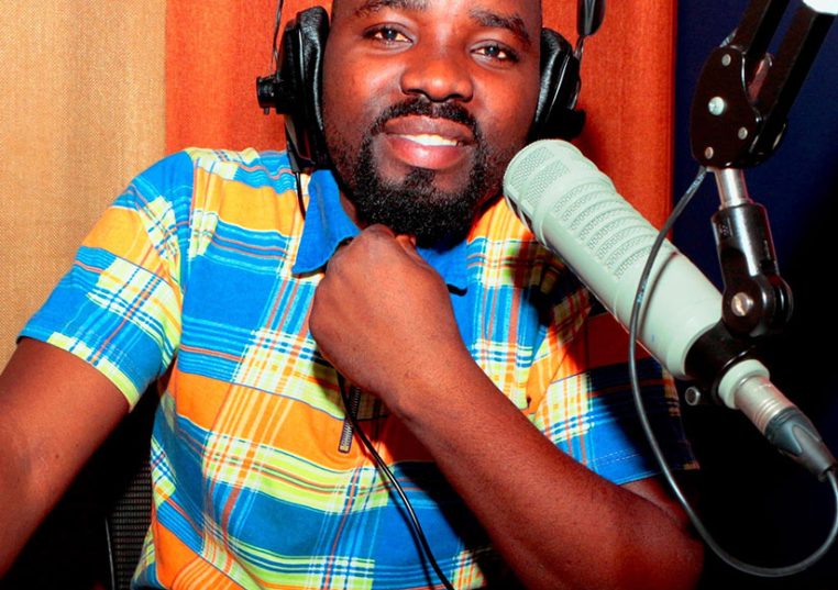 1516459094He-is-a-radio-presenter-at-Royal-TV_rgg3u6.jpg