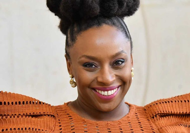 Chimamanda-Ngozi-Adichie-2-1