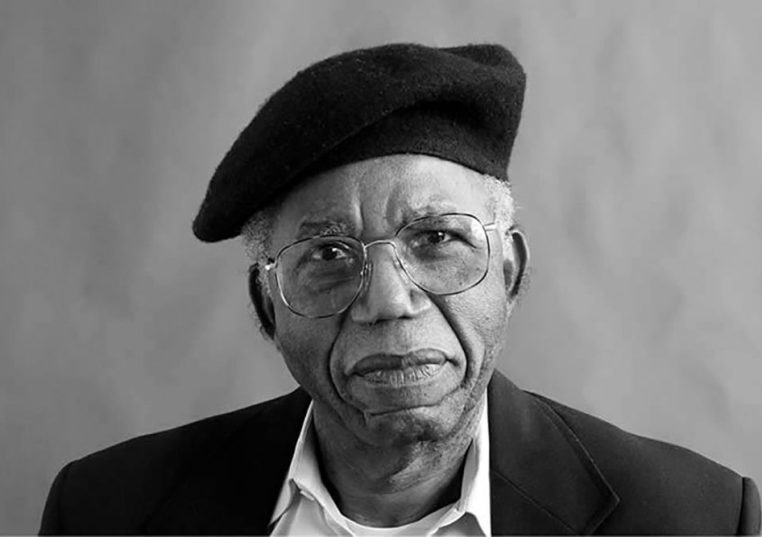 Chinua-Achebe_s6iun6.jpg