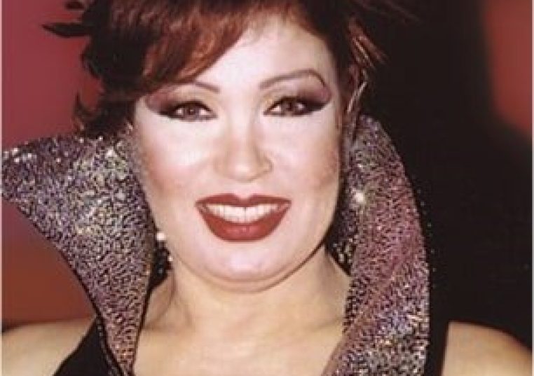 Fifi-Abdou_z06pm3.jpg