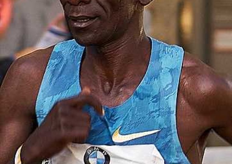 highcompress_362px-Eliud_Kipchoge_in_Berlin_-_2015_cropped