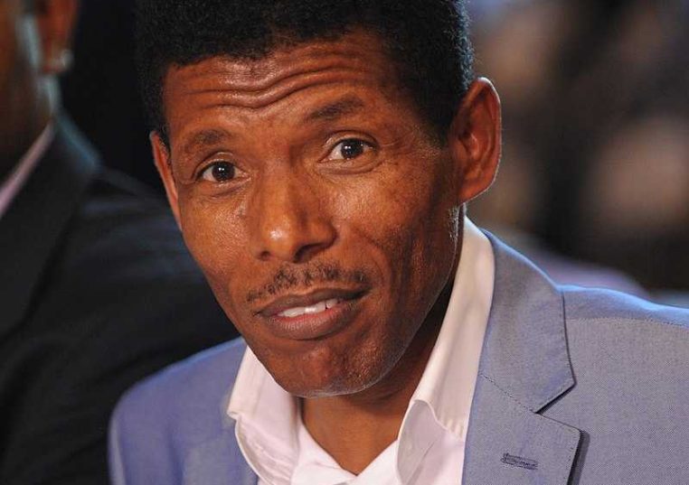 highcompress_Olympic_great_Haile_Gebrselassie_speaking_at_the_Olympic_hunger_summit_in_Downing_Street_12_August_2012_cropped